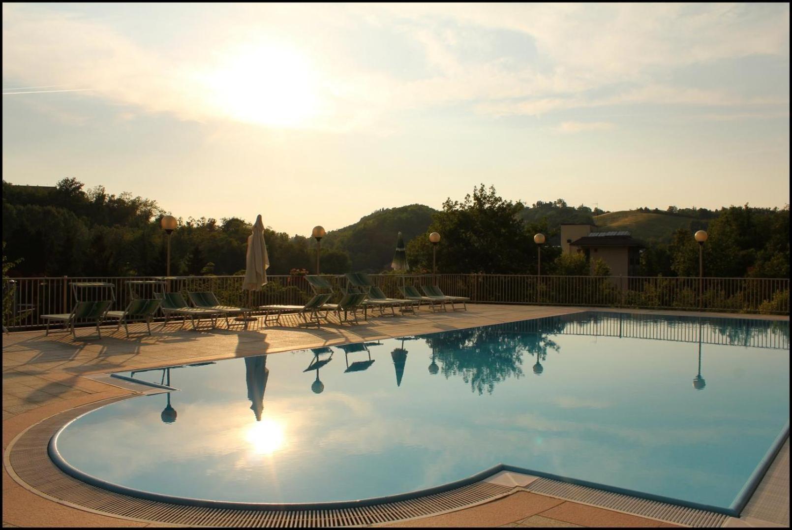 Hotel Ducale Tabiano Terme エクステリア 写真